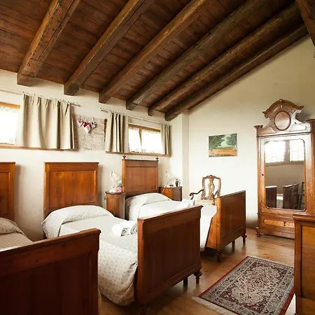 Oda ve Kahvaltı Casapagnano 4*