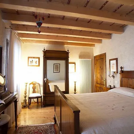 Casapagnano Oda ve Kahvaltı 4*